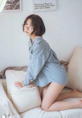 小龙女比杨过大几岁
